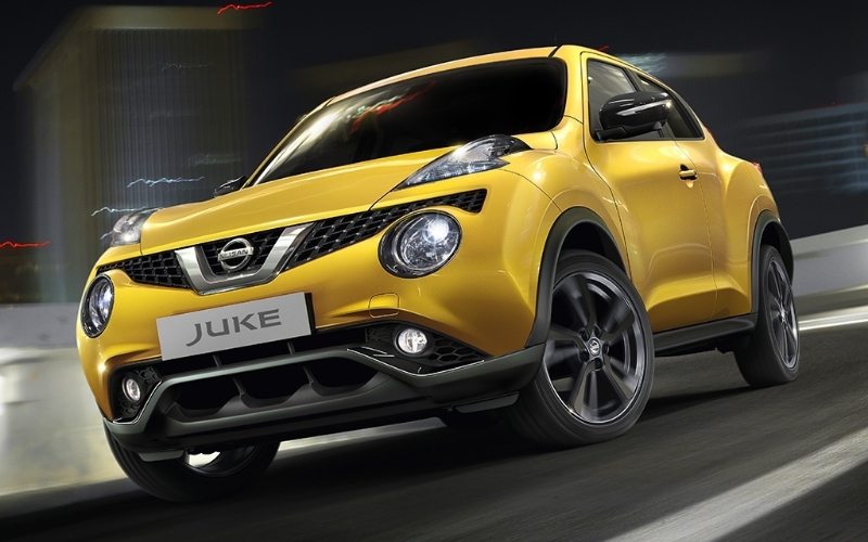 Nissan Juke: спереди слева