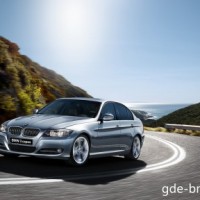 : BMW 3ER седан спереди-сбоку