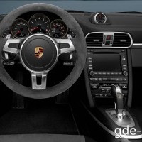 : Порше 911 Каррера GTS руль