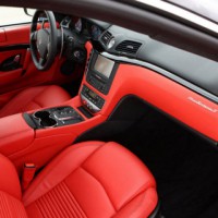 : Maserati GranTurismo передние сиденья, руль
