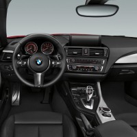 BMW 2ER Coupe: салон спереди