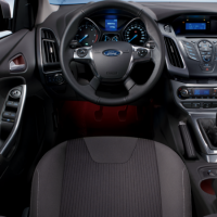 Ford Focus sedan: место водителя